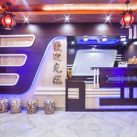 Hotel Lee Garden Пури Екстериор снимка